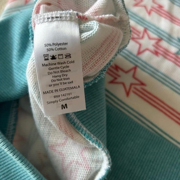 LuLaRoe Patriotic Star Tee – Size M - Picture 5 of 7